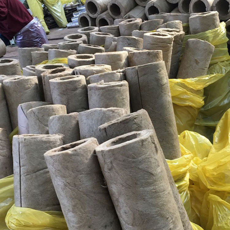 DN 50-1200 Rock Wool Insulation Cubes 50-100mm Thick Waterproof Fireproof Rock Wool Board Heat Insulation Materials