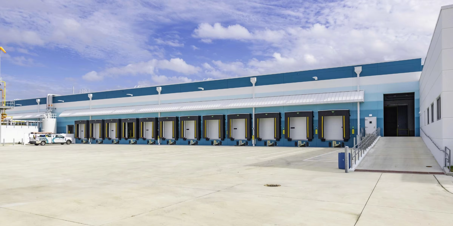 Refrigerated Warehouse Fresh Produce Dairy Storage Steel Building Cold Chain Logistics PU PIR Insulated Panel
