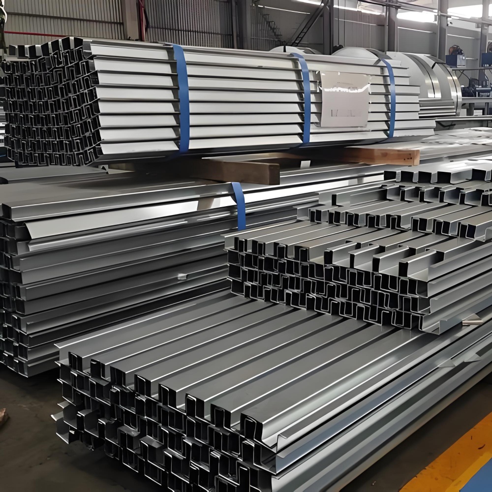 Custom Omega Purlin Cold Rolled Durable Steel for Agricultural Solar Shed Roof and Bridge Reinforcement