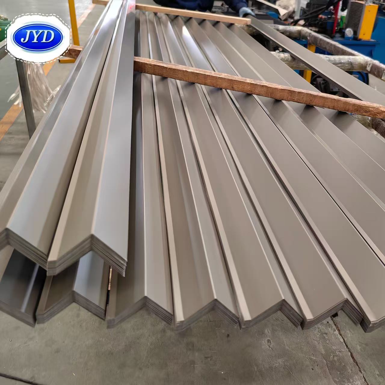 Roof Perimeter Flashing Profile